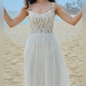 Justin Alexander's Adore collection